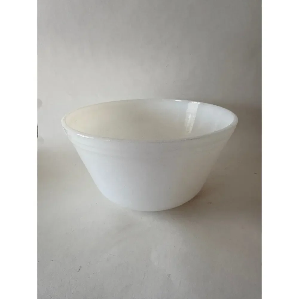 Vintage Federal Glass Milk Glass Mixing Bowl Heat Proof White 8” Ribbed